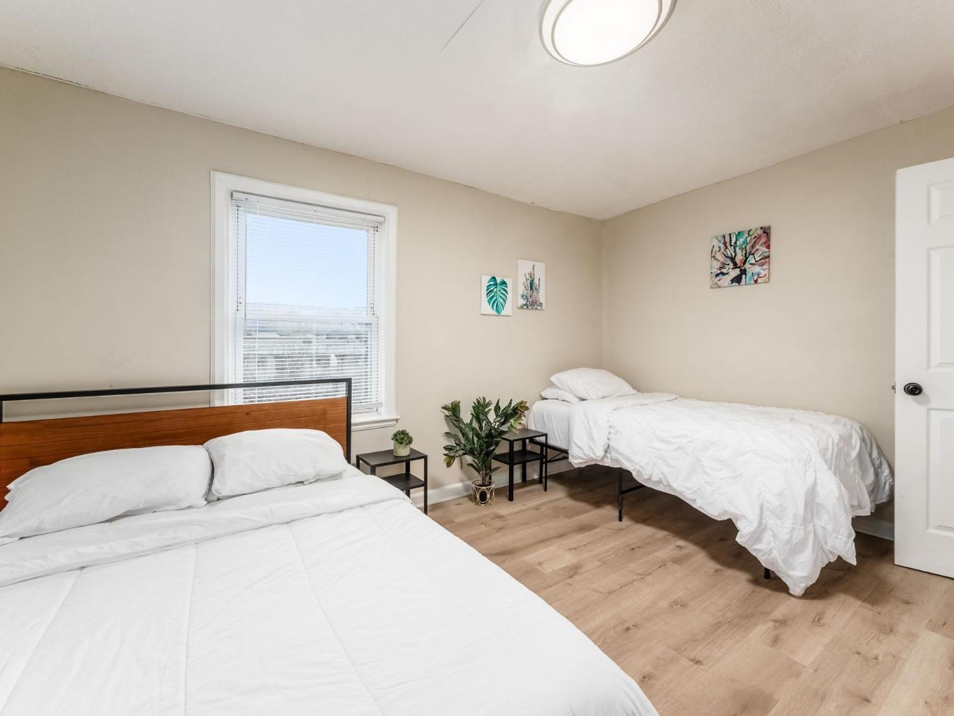 Housepitality - The Osu Mansion- Osu Sleeps 20 Villa Кълъмбъс Екстериор снимка